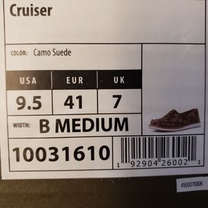 Womans Ariat Cruisers